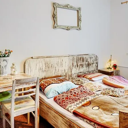 Schronisko Srebrny Potok Bed & Breakfast