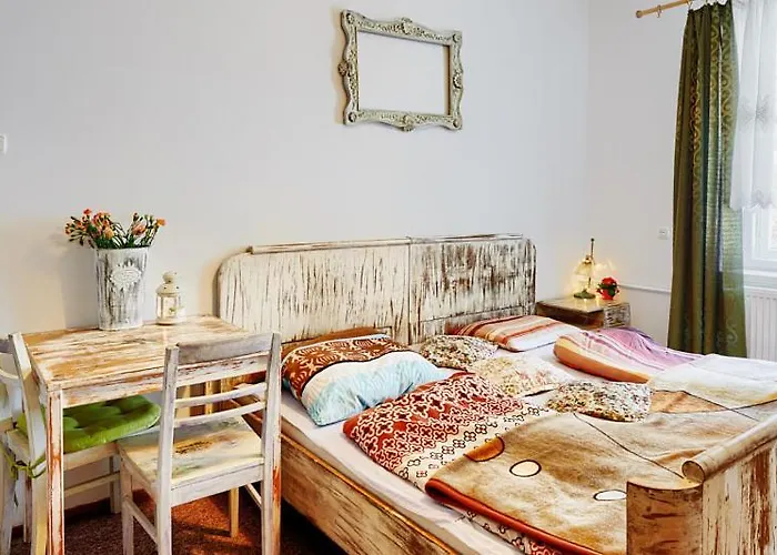 Schronisko Srebrny Potok Bed & Breakfast